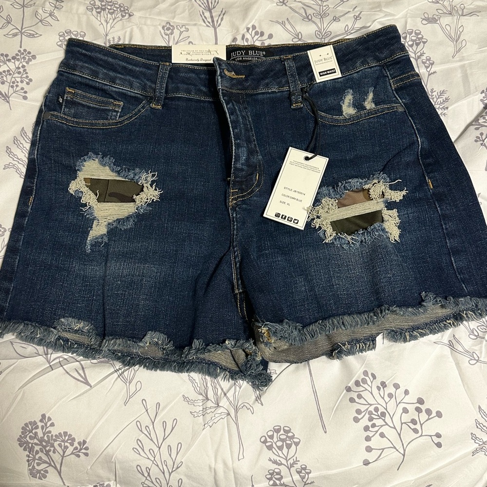 Judy Blue Ripped Dark Blue Denim Shorts